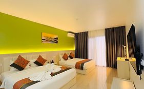 Nausori Plaza Hotel